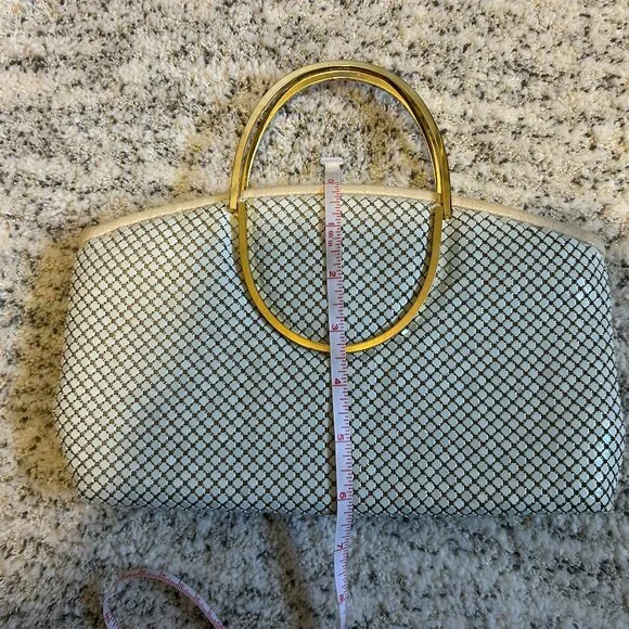 Gold & Metallic PURSE! - Picture 8 of 8